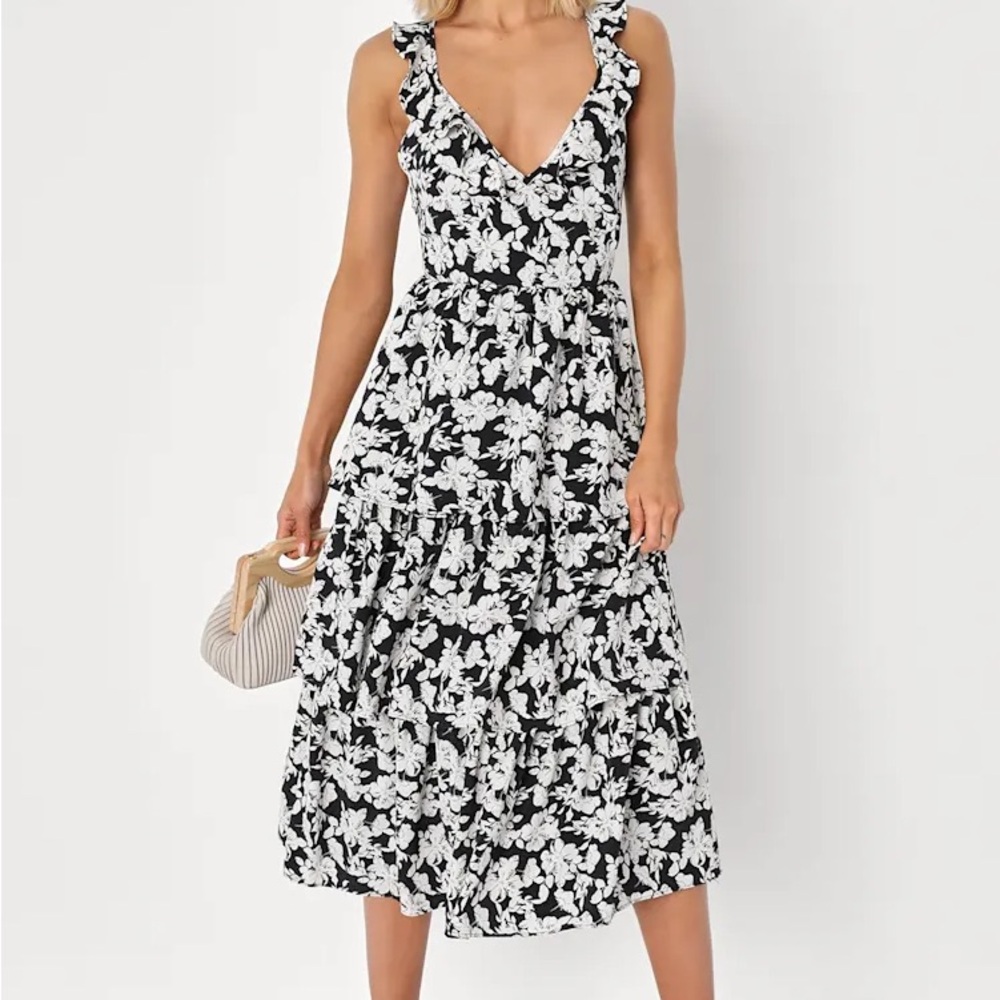 Lulu’s Black Floral Print Ruffled Tiered Midi Cocktail Dress